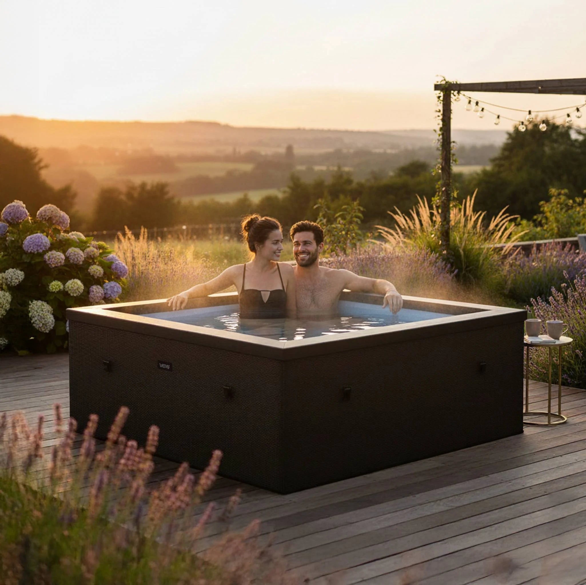 Garda | 4-Person Eco Foam Hot Tub | Integrated Heater | Graphite Gray